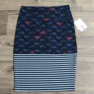 Black and Navy Triangle/Stripe LuLaRoe Cassie